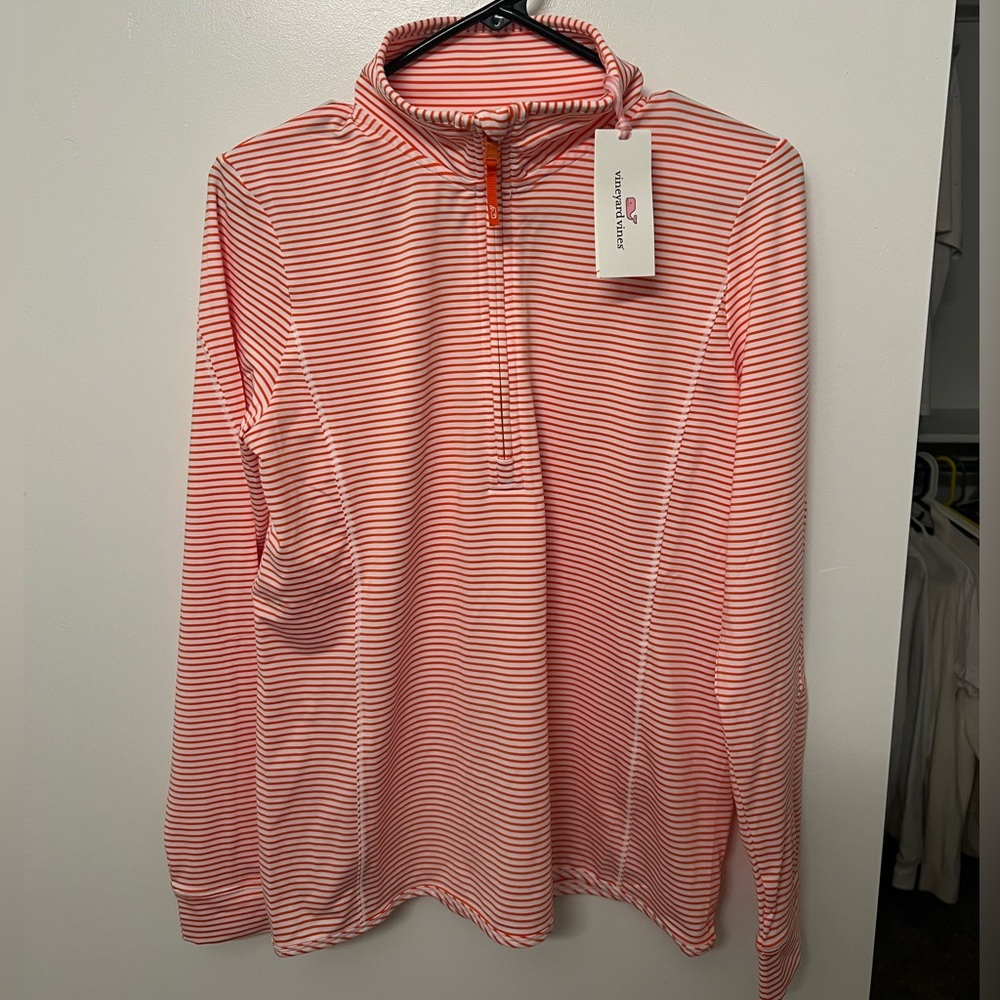 NWT Vineyard Vines Pullover